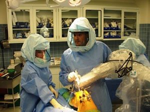 Des Peres Hospital performs robotic knee resurfacing